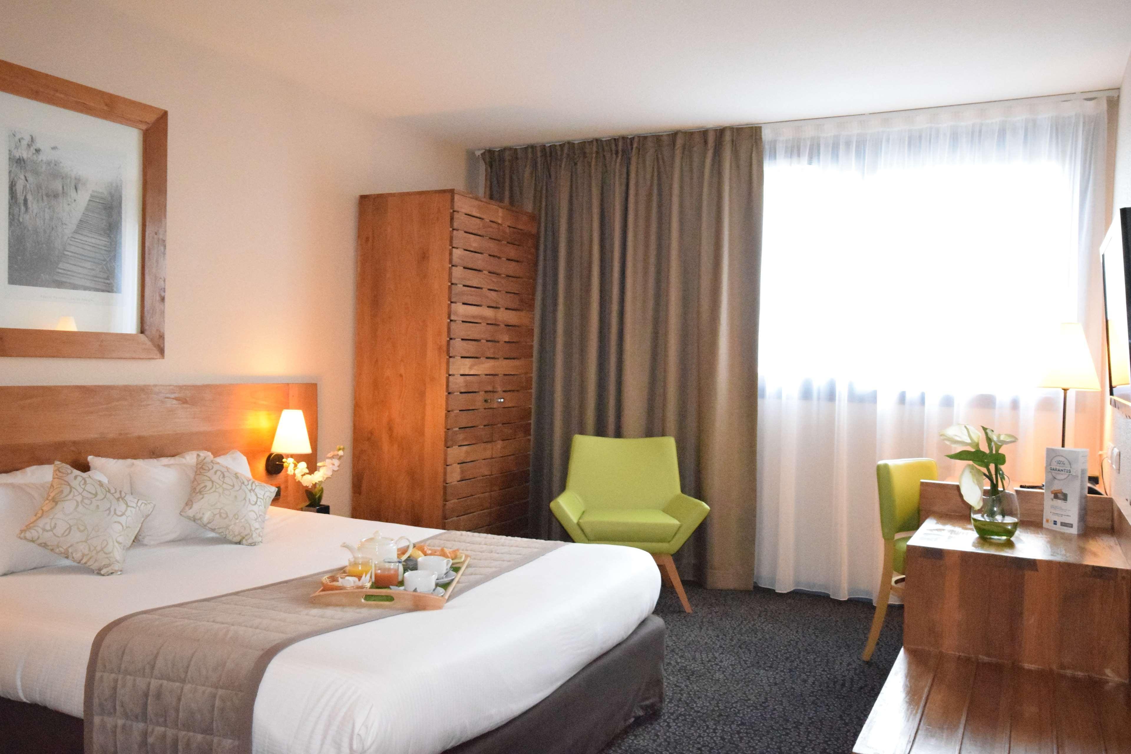 Kyriad Prestige Bordeaux Aeroport 4*