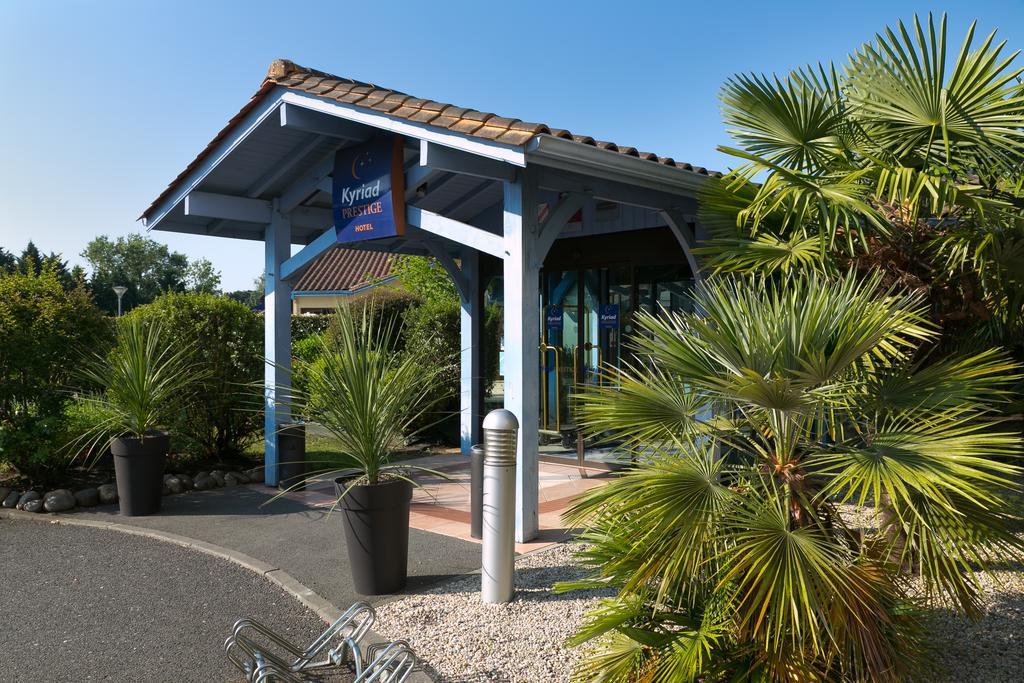 Hotel Kyriad Prestige Bordeaux Aeroport 4*