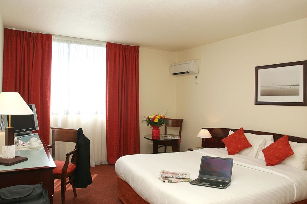Kyriad Prestige Bordeaux Aeroport Merignac (Gironde)